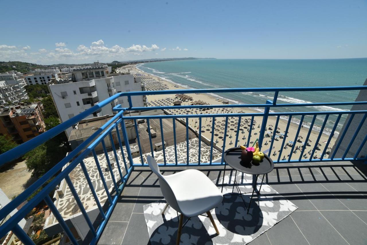 Beachfront Marilyn Durrës Eksteriør bilde