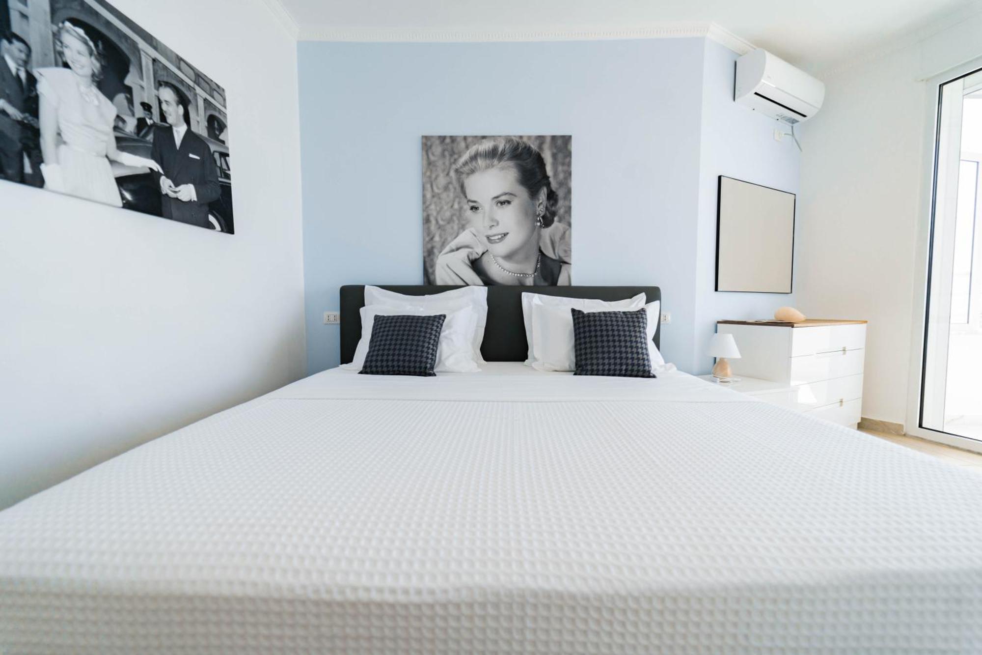 Beachfront Marilyn Durrës Eksteriør bilde