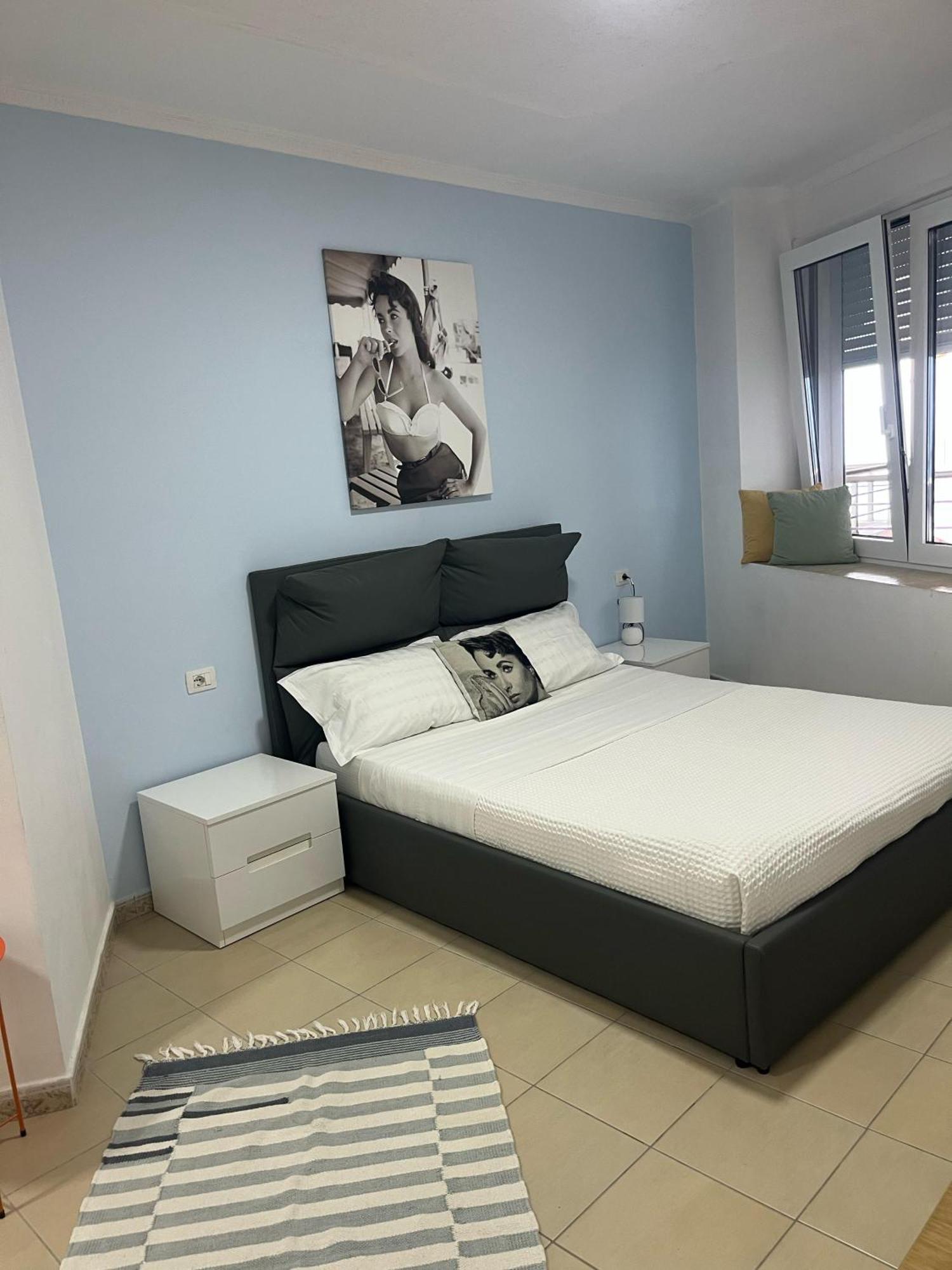 Beachfront Marilyn Durrës Eksteriør bilde